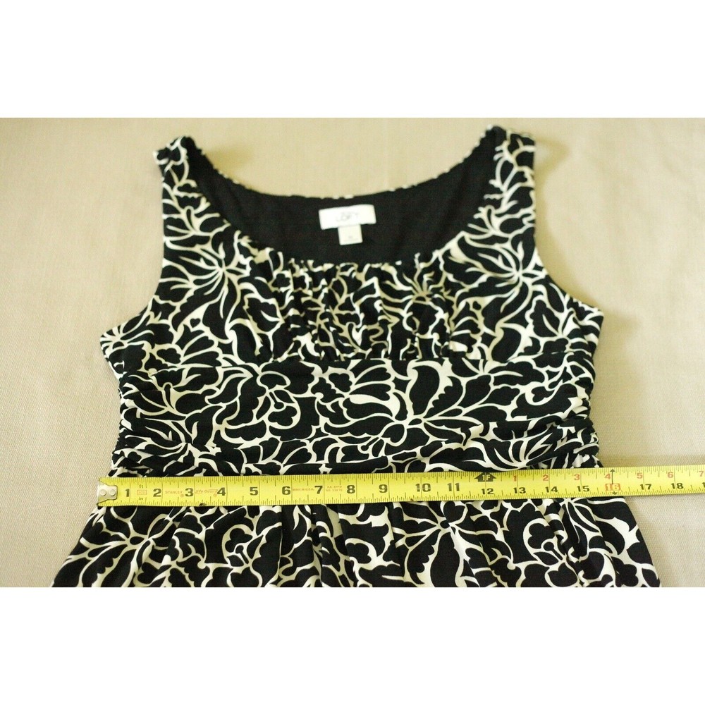 LOFT Sz M Womens Dress Black White Floral Sleeveless Round Neck Gathered Waist - Picture 10 of 12